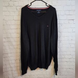 Men's Tommy Hilfiger V-Neck sweater size, 3XL